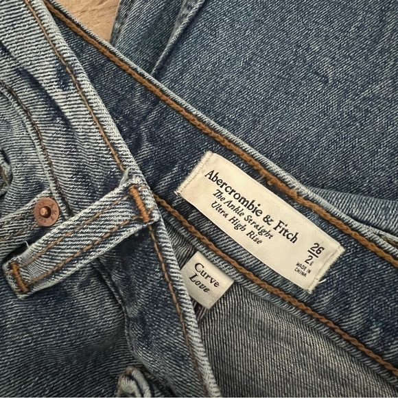 Nwt Abercrombie & Fitch Curve Love Ultra High Rise Ankle Straight Jean - Picture 9 of 9